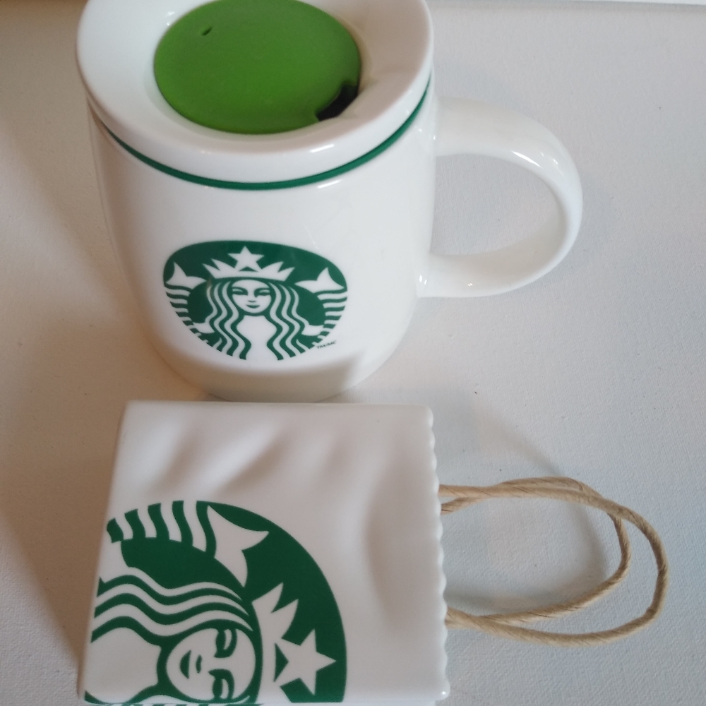 Starbucks ceramic cup and gift bag bundle.